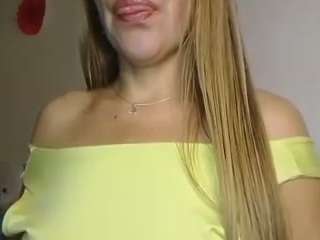rubia_oficialmilf