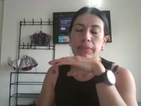 NUEVA EN CAMARA WEB, SOY UNA CHICA AMABLE Y SENCILLA, EXTROVERTIDA,ABIERTA A EXPLORAR LA SEXUALIDAD POR CAMARA WEB,DISPUESTA A COMPLACERTE TUS FANTASIAS.