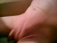 een mannelijk WEBCAM-MODEL (18+, alleen volwassenen) - - een VIDEOPRODUCER & CAMERAMAN van "erotische" en "18 +, NFSW" -filmproducties en andere video