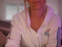 Sensual and sweet, I love when I feel myself becoming so excited. I love to share the moment and look at men cum is my best reward...