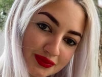 How many times have you found a woman interesting AND sexy? I have that "je ne sais quoi" that will keep your eyes off the clock and on me! I love it when you