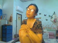 I`m a horny lady of 30 years old and cute eyes is my hobby.I love that so much that i decided to make my living of it.I`m very funny already 8 years and hoop much more.