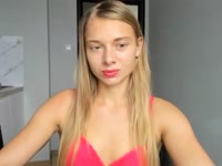 hello :) I like  little talks about sport, life or something more naughty....Im nice person with big smile