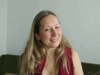 I am romantic person and like to dream about my perfect date. Hope you wanna join me in the lonely evening to share some moments together.
ps I love to dance