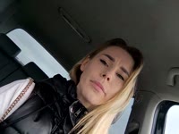 Hey, ich liebe alle möglichen Herausforderungen mit meinem Partner und wenn er arbeitet, möchte er mit jemandem spielen, also bin ich den ganzen Tag rund um die Uhr für euch da