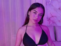 I’m Rossesue — a sweet, gentle and very playful girl. I have a soft, innocent baby-face look that guys love, but I also hide a teasing side that comes out in Private. I love creating a warm, cozy vibe where you can relax, enjoy me, and feel truly appreciated.
