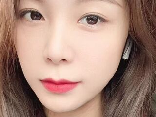 naked girl with webcam masturbating with dildo AhJing