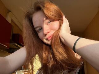 naked camgirl fingering pussy CristyRieben