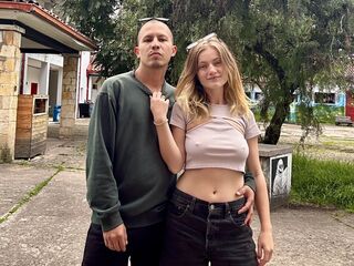 naughty cam couple fuck show AndyZuzka
