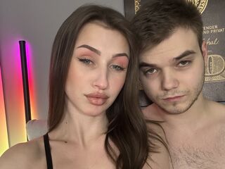 naked webcamcouple photo VikkiGeorge