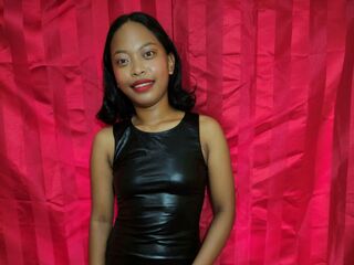 girl slave webcam LaylaCarlos
