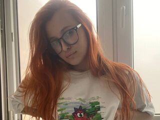free webcam chatroom AdelFunn