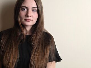 nude cam girl photo AlfrediaRoubekas