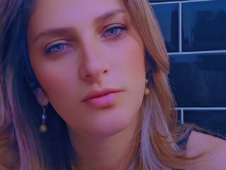 masturbating girl AnneLoppez