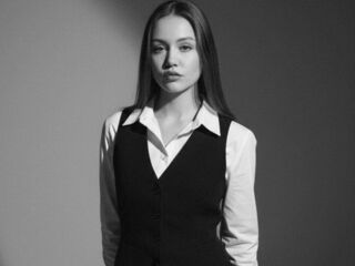 naked camgirl masturbating with vibrator ArianeRovell