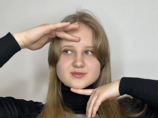 closeup web cam ArmindaMerry