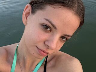 naked girl with webcam masturbating with vibrator BonnySeto