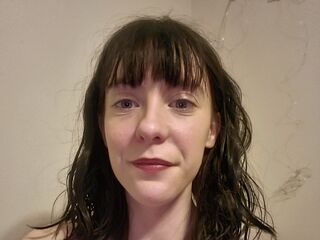 camslut topless CharlotteAnne