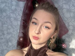 sexy webcamgirl CharoletteHeckle