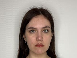 topless camgirl CristaCarpentier