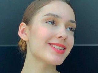 camgirl pic DeannePlecker