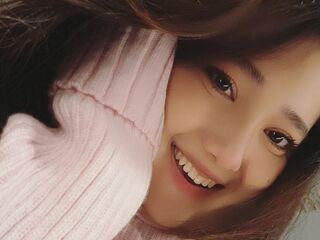 bedroom livecam DianneDi