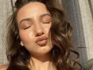 sex cam live DinaSweeny