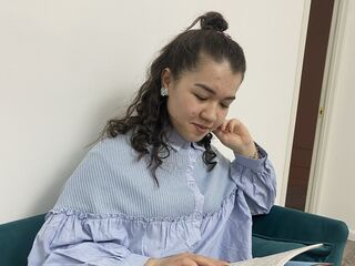 girl webcam naked EllyJames