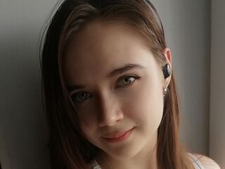 nude webcamgirl pic EmilieMollo