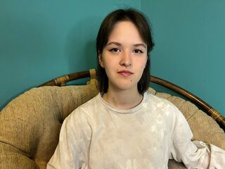 camgirl showing pussy EvaMillier