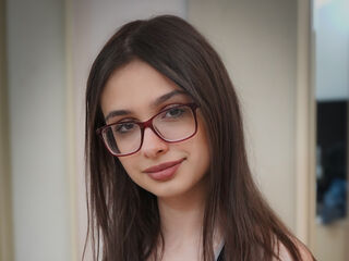 naked girl with webcam masturbating with dildo EvelineEloise
