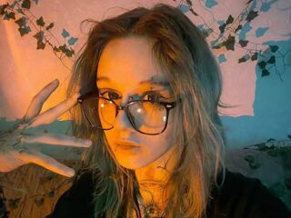 cybersex chat room FloraMuse