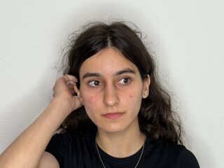camslut spreading pussy FondaYarbro