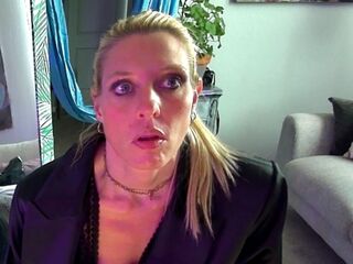 naughty camgirl masturbating GlammaZon