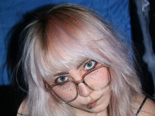 camgirl showing tits GrettaLuna