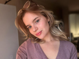 voyeur webcam HeidyNemzin