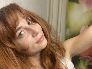 nude webcamgirl HelenaDubois