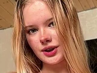 webcamgirl JeannettaCeraos