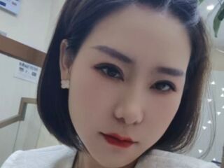 girl chatroom JelenaBeIIa