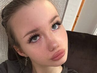 naughty camgirl masturbating with vibrator JuliaStevens