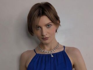 free live chatroom KarinaBiz