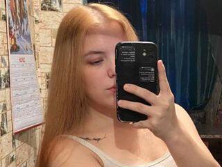 webcam bitch KarrieAnesi