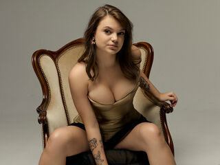 hardcore cam KiraBlake