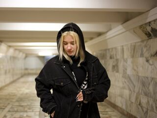 naked webcam girl KiraHaverstick