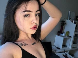 topless webcam girl KitaTomson