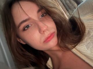 webcamgirl live sex KyungInguardsen