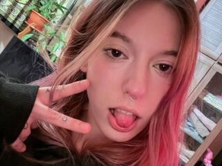 cam girl spreading pussy LaraWils