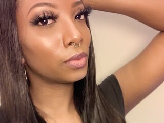 adultcam photo LaylaAriana
