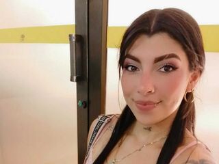 sex cam online LesslyKity