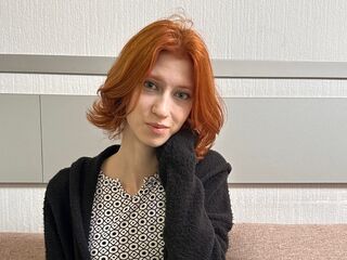 naked camgirl picture LettyAegerter